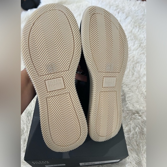 Eileen Fisher Ario Wedge Sandal - Size 8.5 - NIB - black - Picture 4 of 8